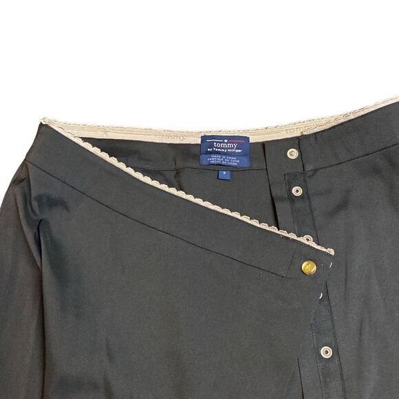 Y2K Tommy Hilfiger Wrap Skirt Snap Front Off Center Black Size 9 VTG 1999 - Picture 6 of 9